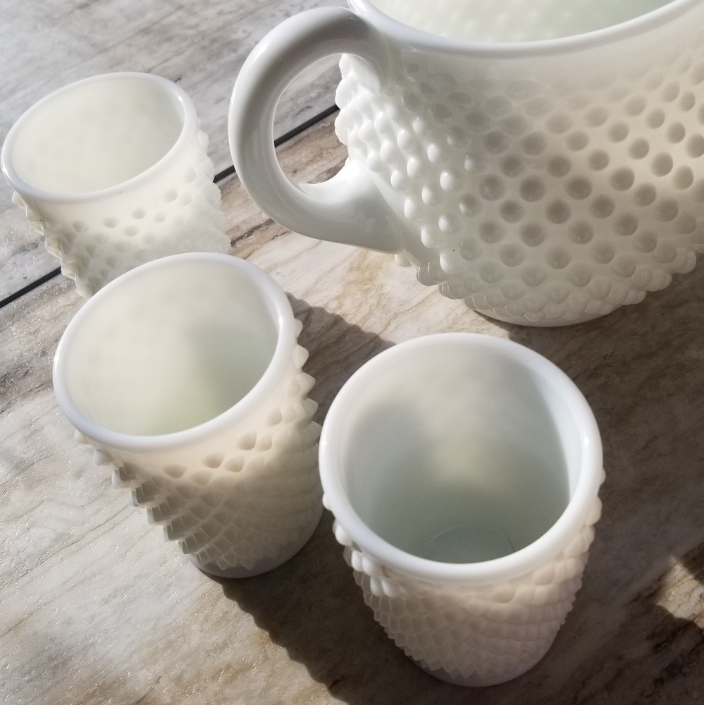 𝐅𝐄𝐍𝐓𝐎𝐍 𝐇𝐨𝐛𝐧𝐚𝐢𝐥 𝐌𝐢𝐥𝐤 𝐆𝐥𝐚𝐬𝐬 𝐏𝐢𝐭𝐜𝐡𝐞𝐫 𝐒𝐞𝐭 - Picture 10 of 10